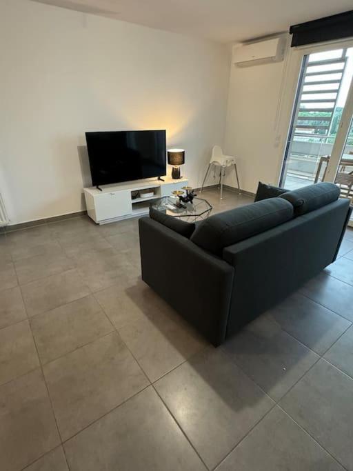Luxueux 5 Pc, Jacuzzi, Rooftop, Terrasse, Clim Apartment